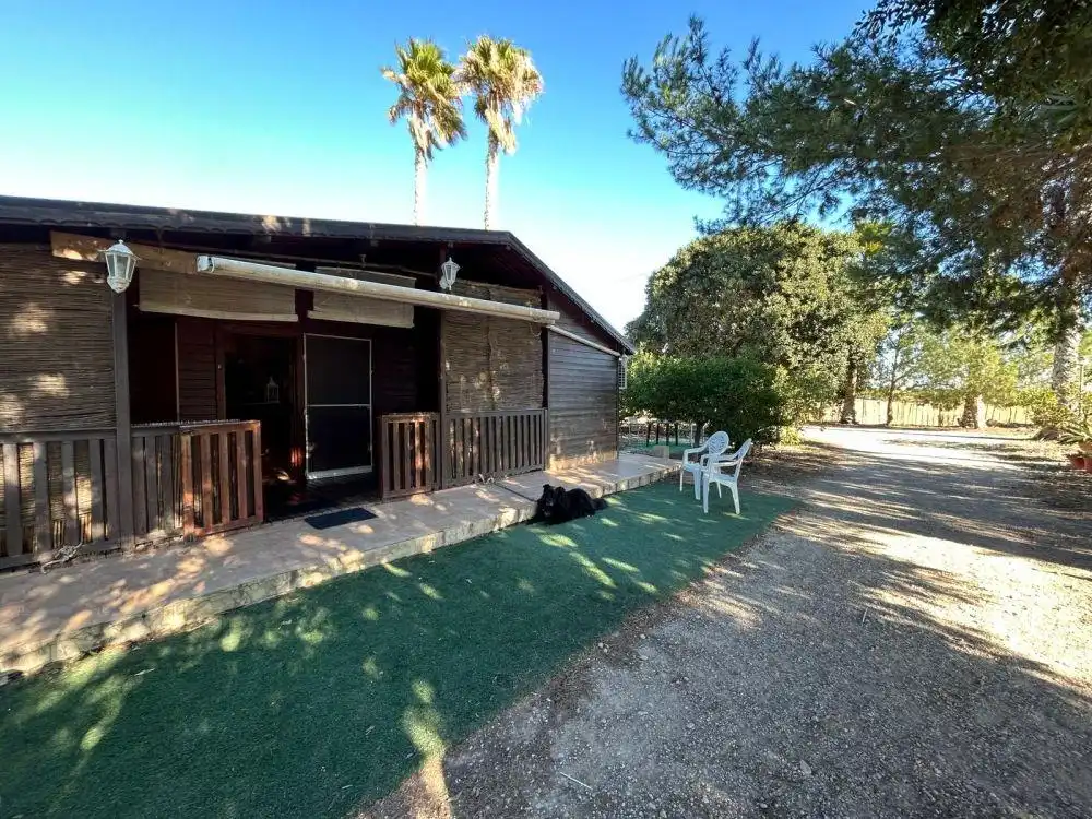 Vista exterior de Finca rústica en venda en Orihuela amb Piscina i Moblat