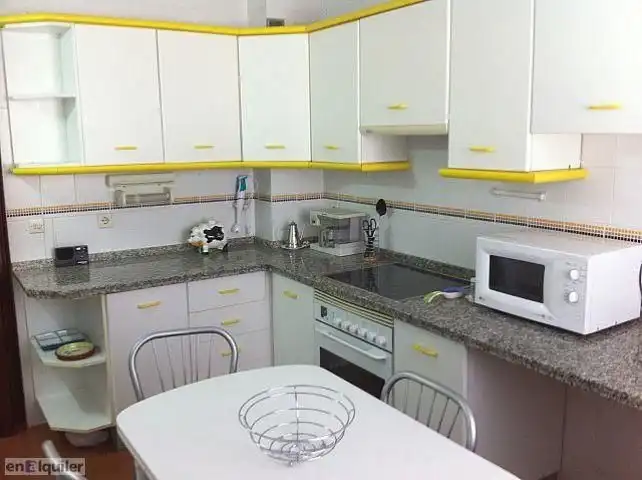 Piso en alquiler en Santa Marina, imagen 4