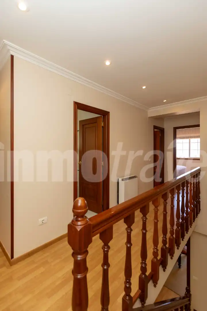 Casa adosada de lloguer en Sanxenxo amb Jardí privat, Terrassa i Moblat