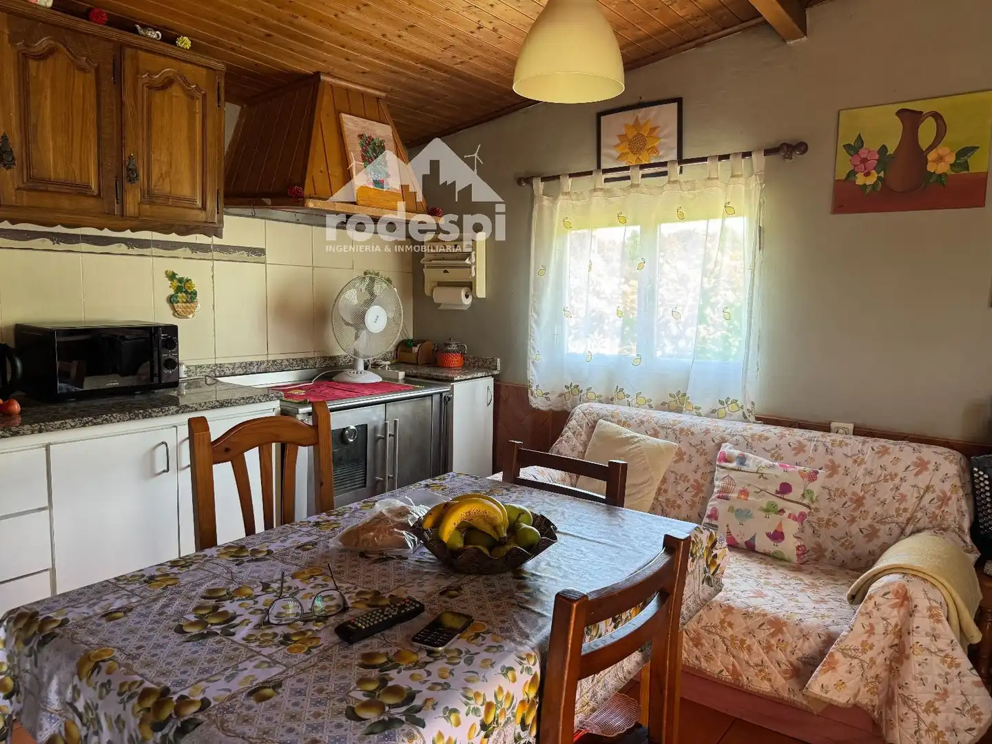 Cuina de Casa o xalet en venda en Arbo amb Moblat