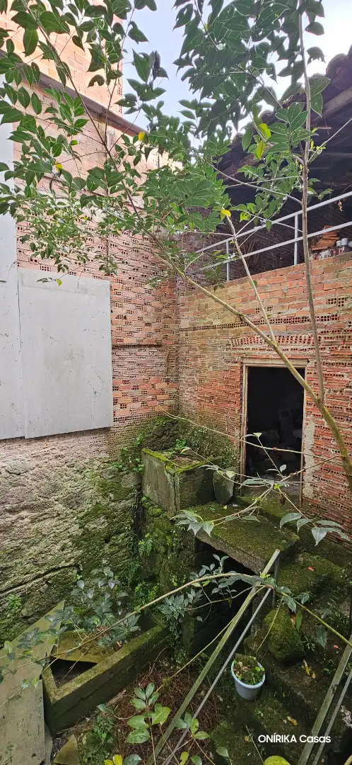 Edificio en venta en Chantada