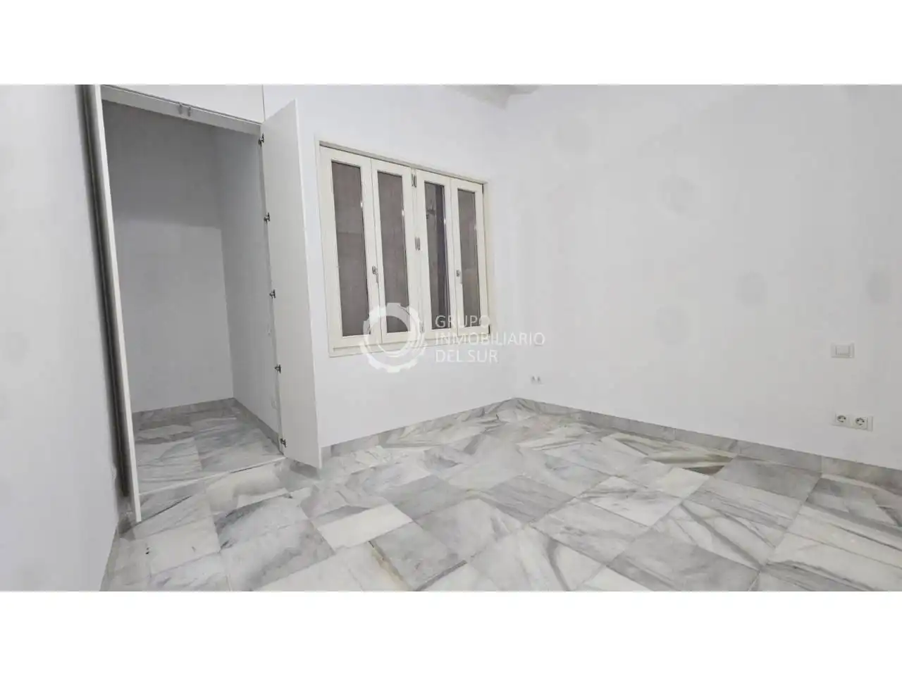 Bedroom of Flat for sale in Cádiz