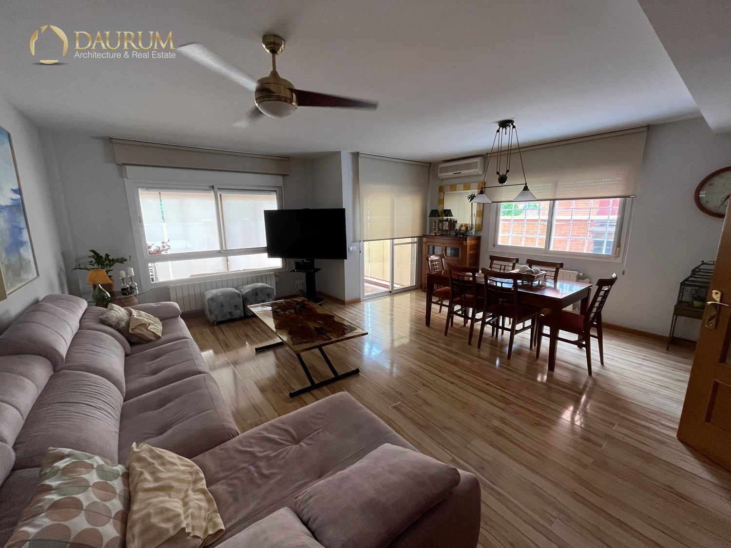 Sala d'estar de Casa adosada en venda en Rivas-Vaciamadrid amb Aire condicionat, Calefacció i Traster