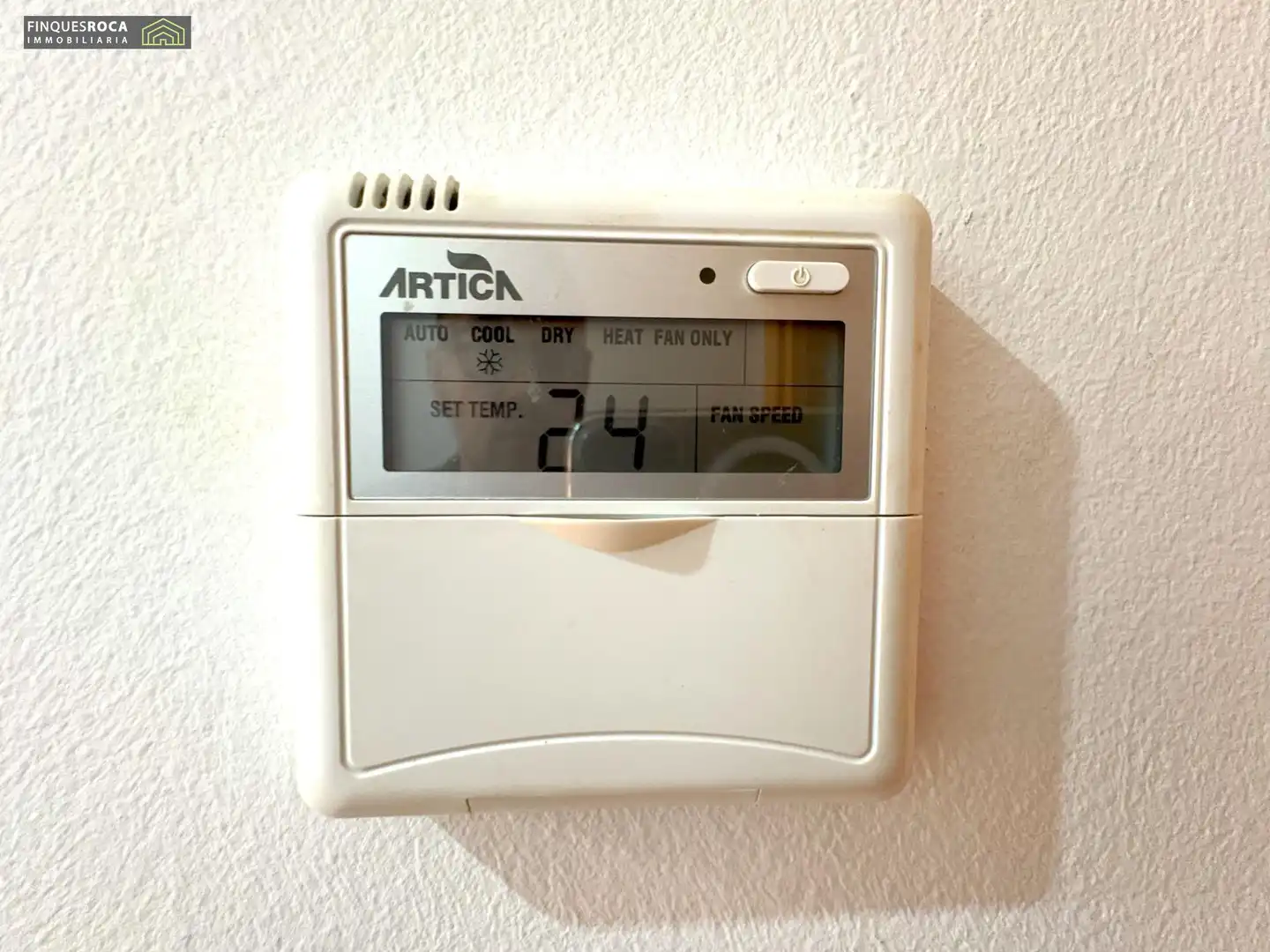 Vista exterior de Piso en venta en La Ràpita con Aire acondicionado, Parquet y Terraza