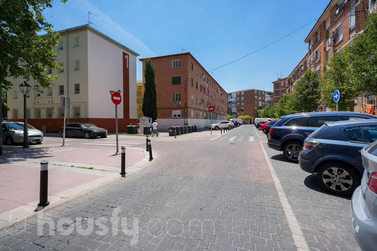 Aparcament de Pis en venda en Torrejón de Ardoz amb Aire condicionat, Calefacció i Moblat