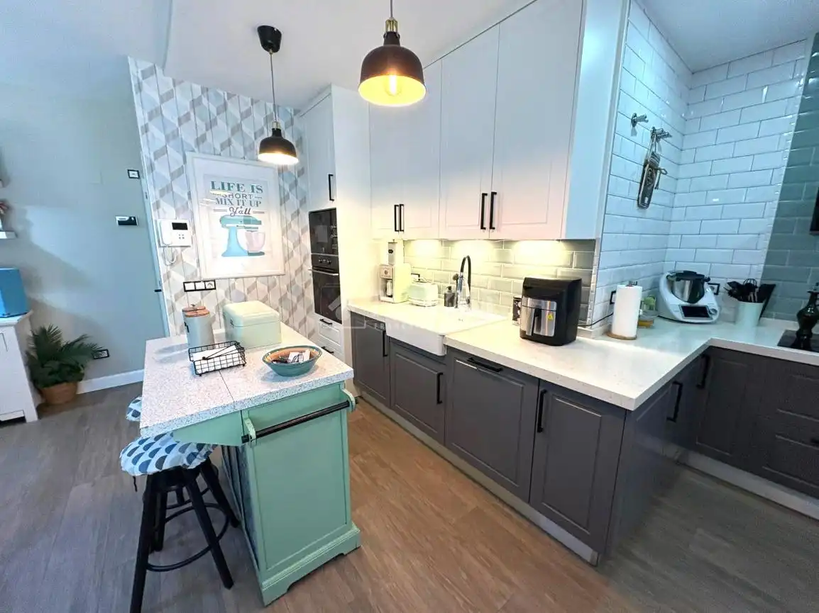 Kitchen of Flat for sale in Parla  with Air Conditioner and Storage room