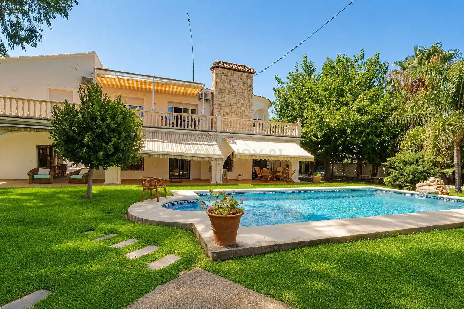 Exterior view of Houses for sale in Dénia  with Air Conditioner, Private garden and Storage room