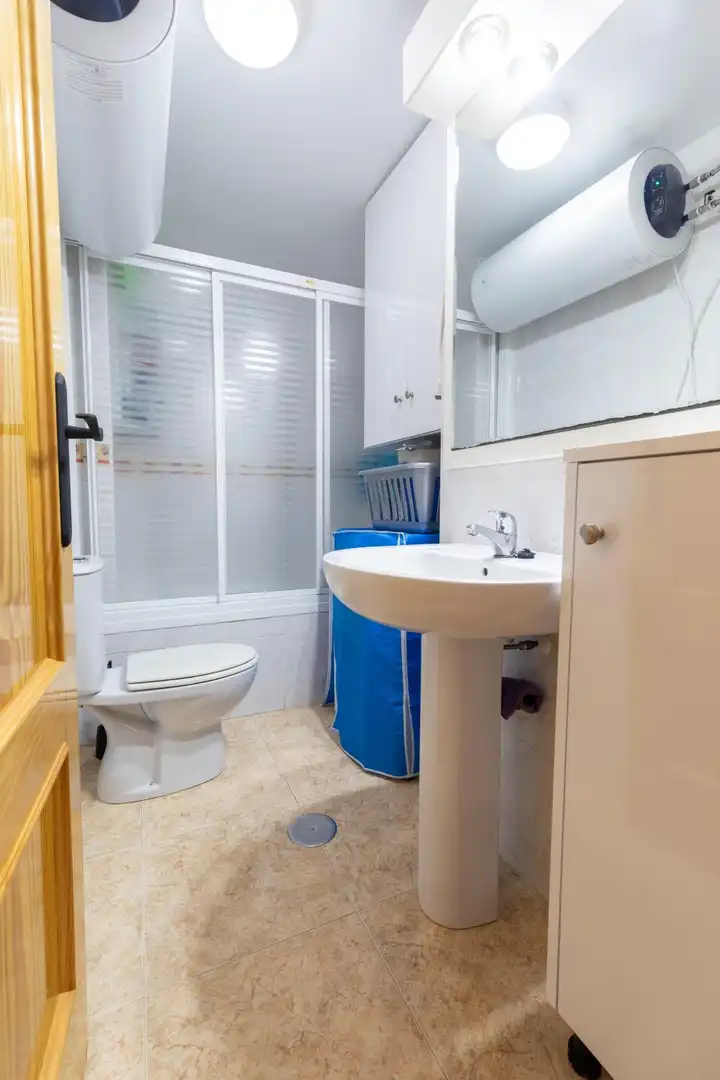 Badezimmer von Wohnungen zum Verkauf in Cartagena mit Gemeinschaftspool