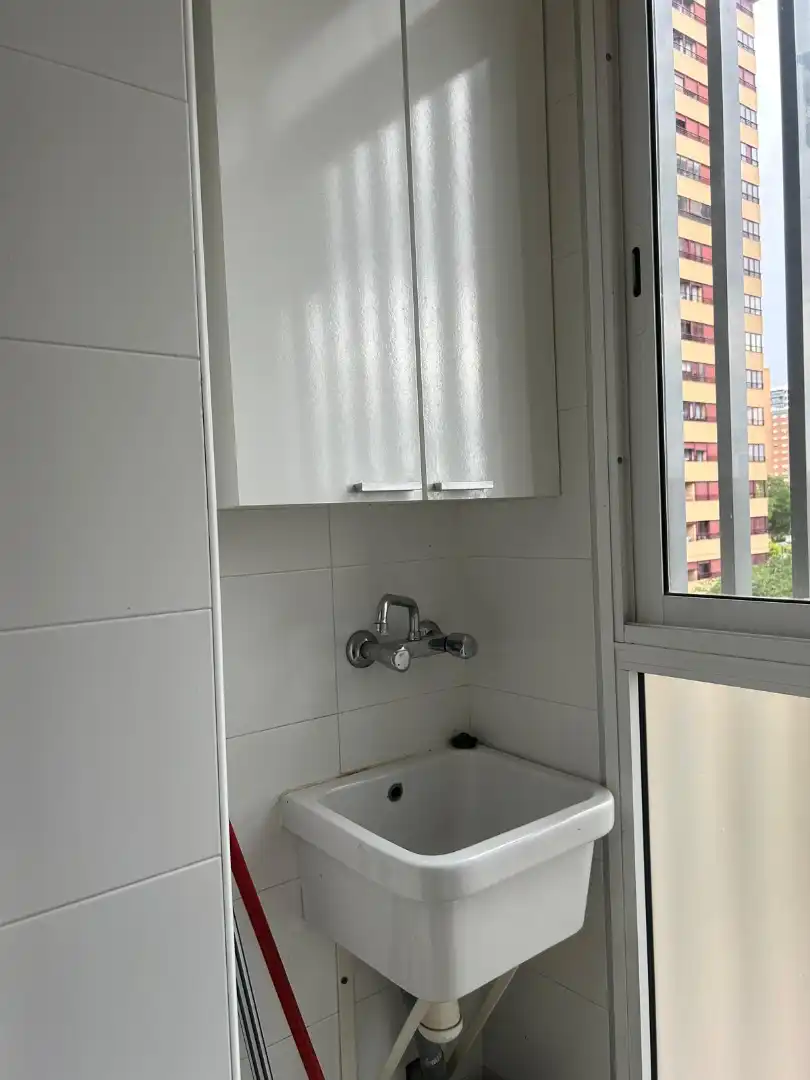 Baño de Piso de alquiler en Valencia con Aire acondicionado, Amueblado y Horno