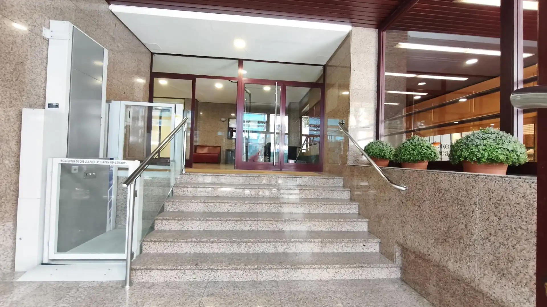 Piso de alquiler en Bilbao  con Calefacción y Amueblado