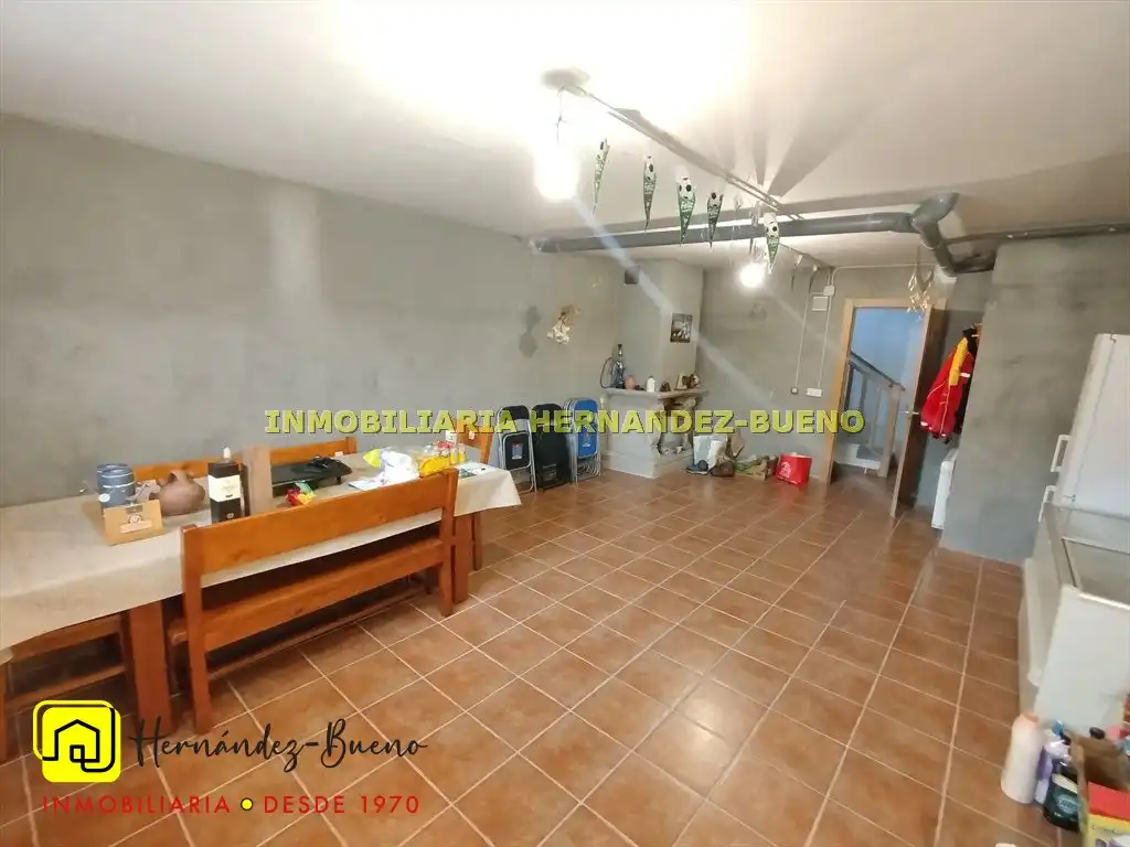 Casa o chalet en venta en Calvarrasa de Abajo con Calefacción, Jardín privado y Terraza