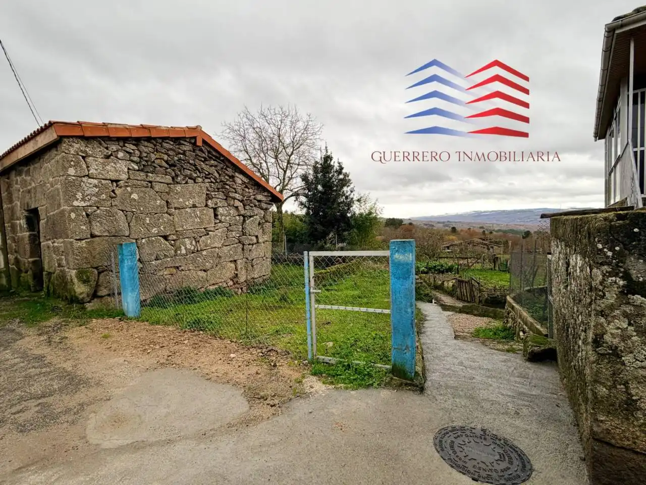 Casa o chalet en venta en A Bola  con Jardín privado, Trastero y Balcón