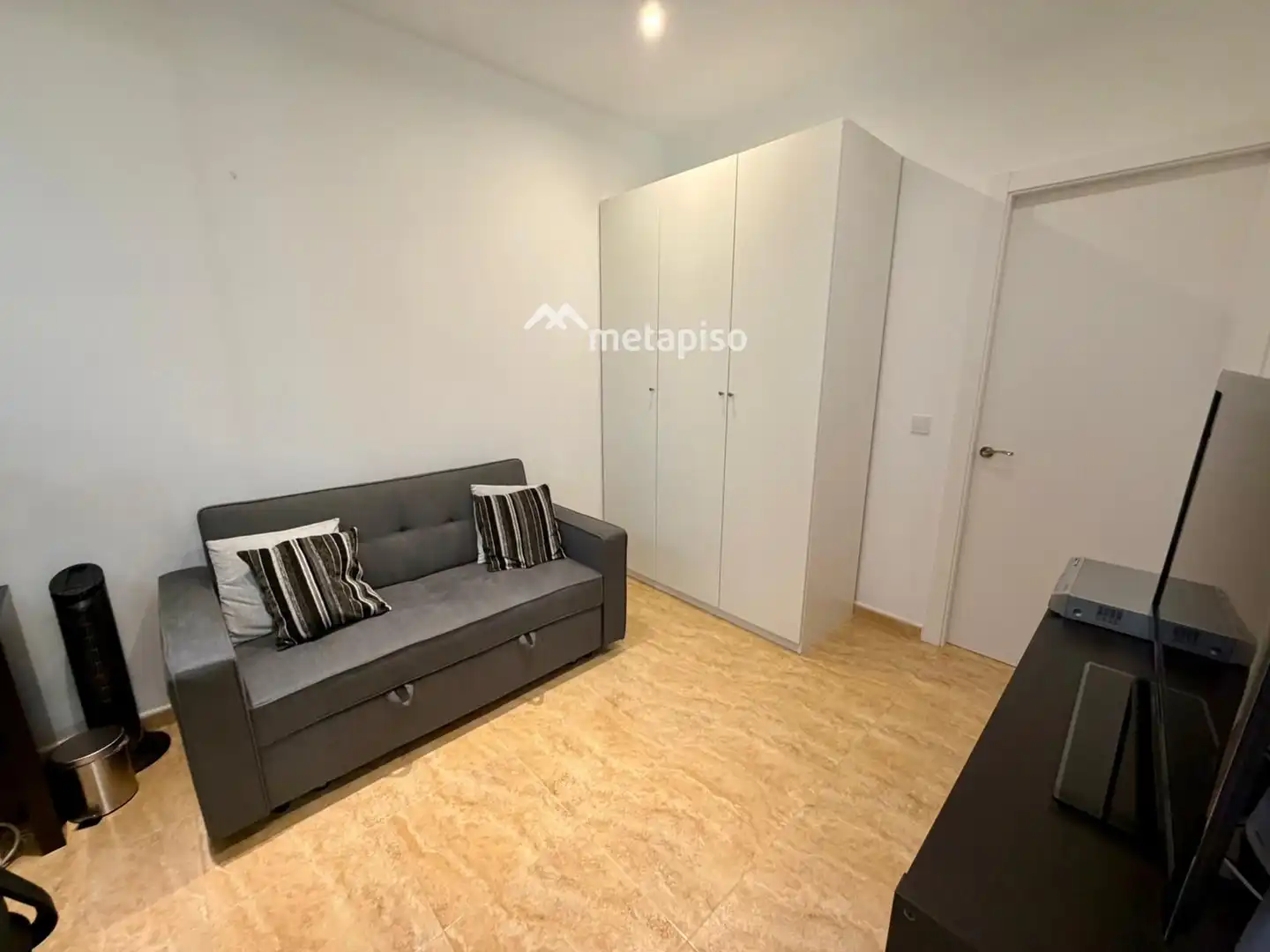 Habitación de Casa adosada en venta en Santa Margarida I Els Monjos con Aire acondicionado, Calefacción y Terraza