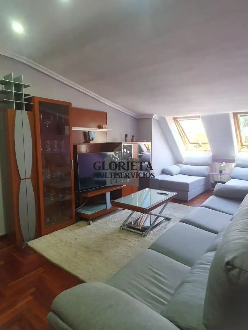 Wohnzimmer von Dachboden zum Verkauf in Vigo  mit Klimaanlage, Heizung und Parkett