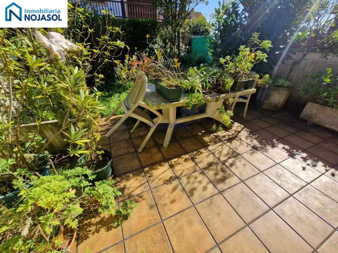 Terrassa de Casa adosada en venda en Escalante amb Calefacció, Jardí privat i Parquet