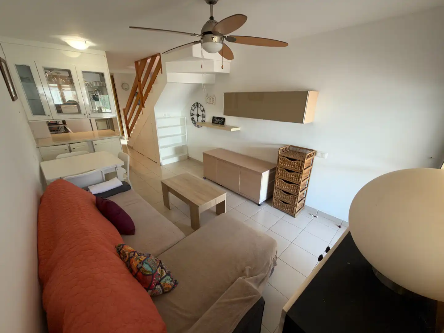 Sala d'estar de Casa adosada en venda en Caleta de Fuste