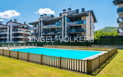 Swimming pool of Apartment for sale in Hondarribia  with Air Conditioner, Heating and Parquet flooring