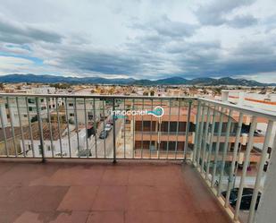 Vista exterior de Pis en venda en Oliva amb Terrassa