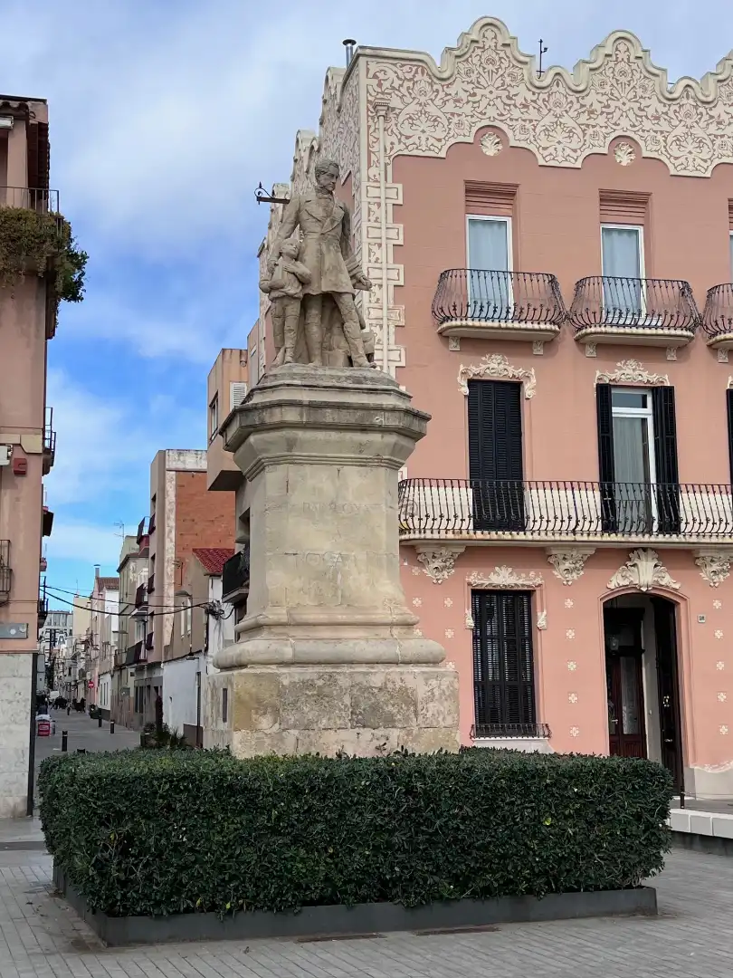 Außenansicht von Erdgeschoss zum Verkauf in Badalona