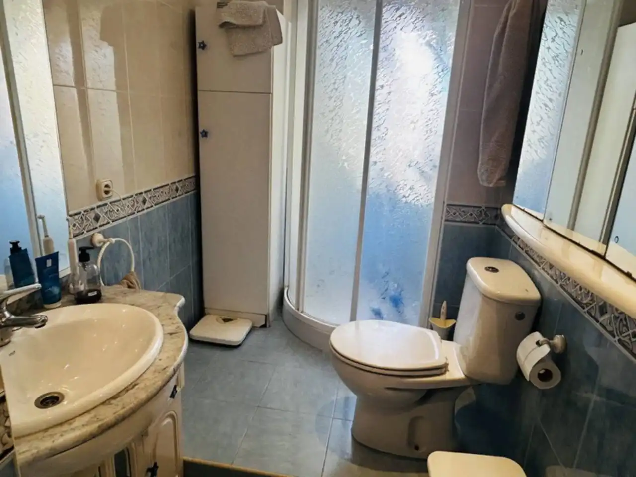 Bany de Apartament de lloguer en Almuñécar amb Terrassa i Piscina comunitària