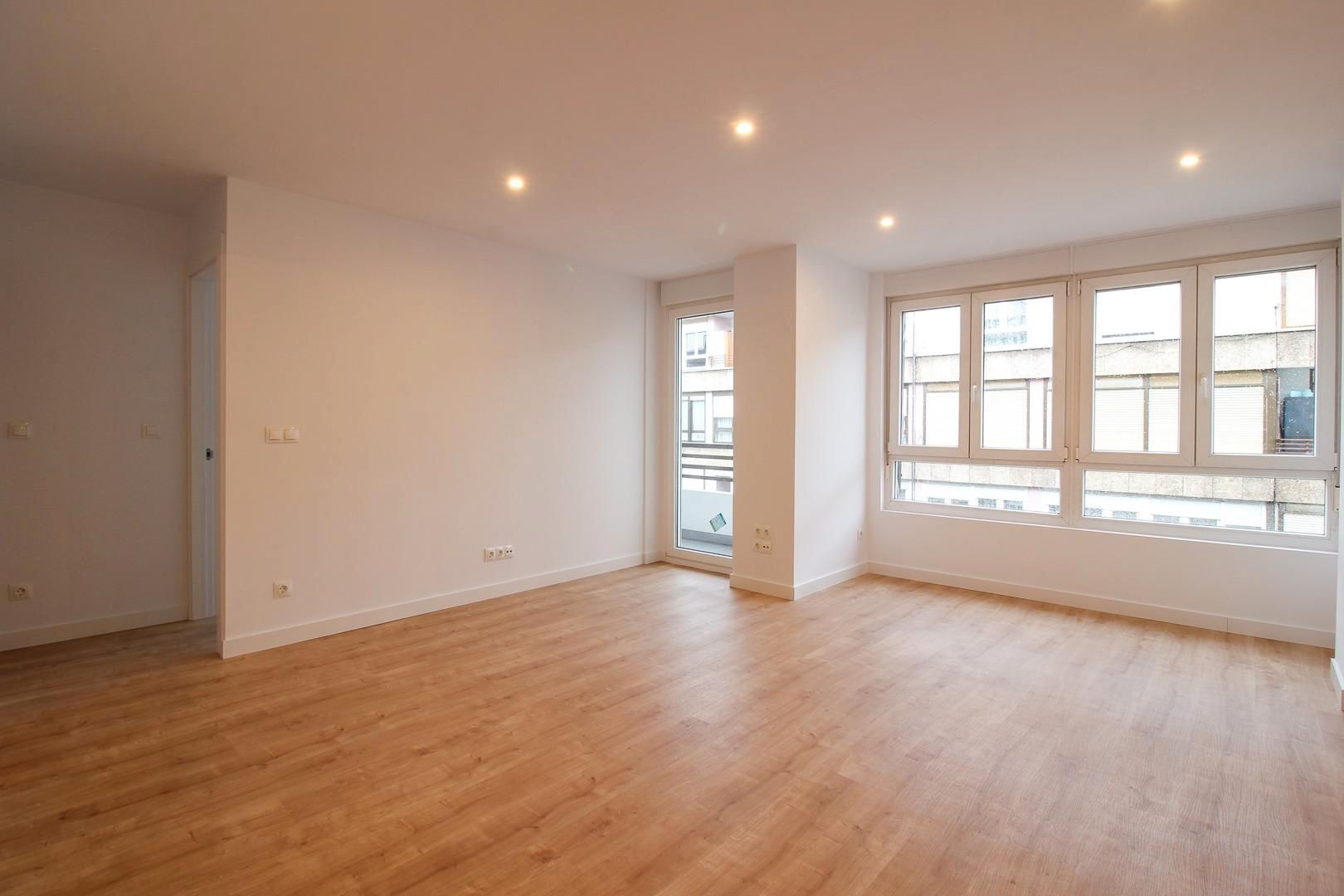 Sala d'estar de Pis en venda en Santander amb Calefacció i Terrassa