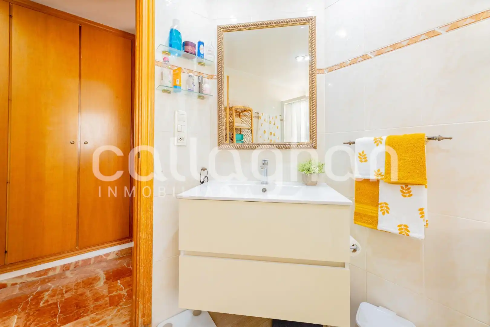 Badezimmer von Dachboden zum Verkauf in Valencia mit Klimaanlage, Heizung und Terrasse