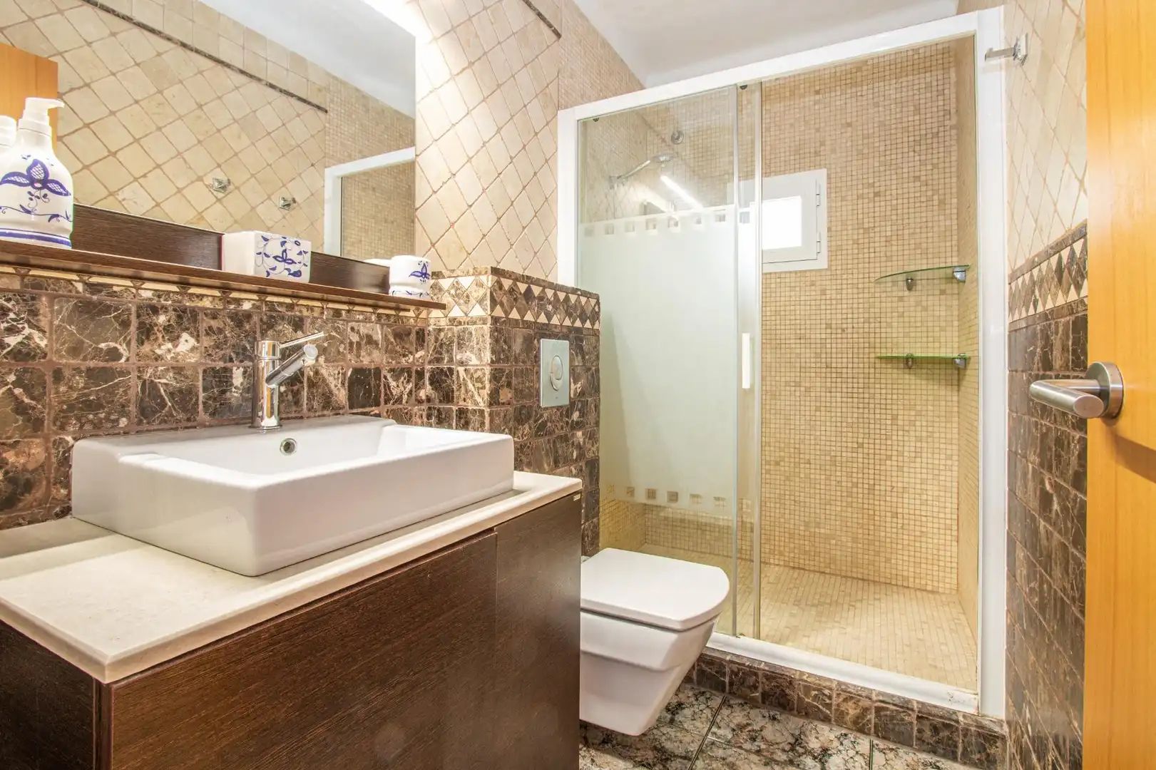 Bathroom of Flat for sale in  Palma de Mallorca  with Air Conditioner, Furnished and Balcony