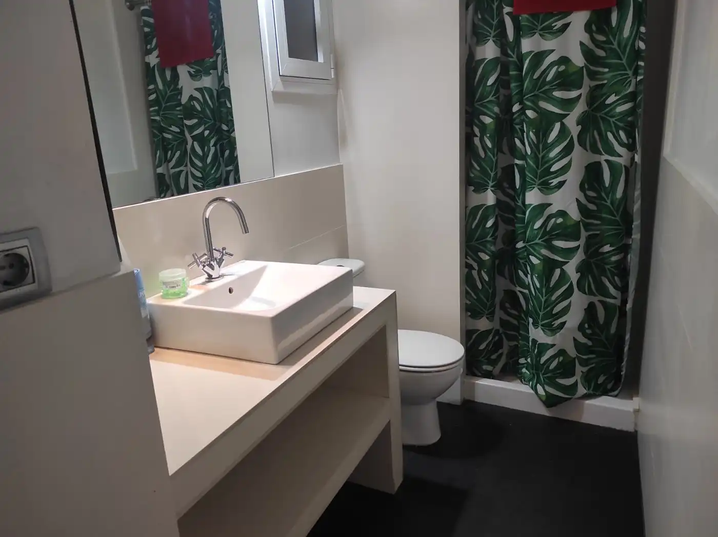 Badezimmer von Wohnungen zur Miete in Elche / Elx mit Klimaanlage, Möbliert und Balkon