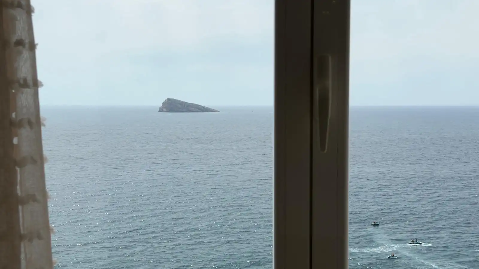 Schlafzimmer von Wohnung zum Verkauf in Benidorm mit Klimaanlage, Heizung und Terrasse