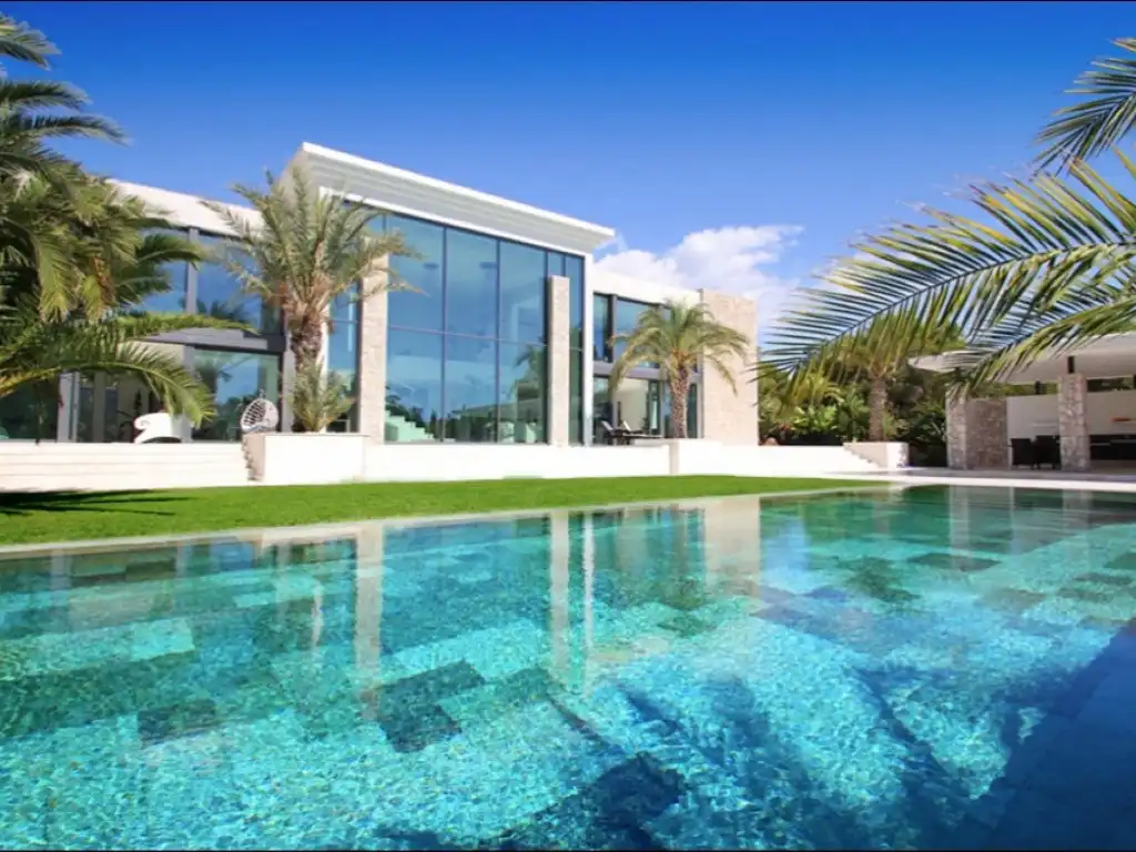 Swimming pool of Houses for rent in Calvià  with Air Conditioner, Private garden and Swimming Pool