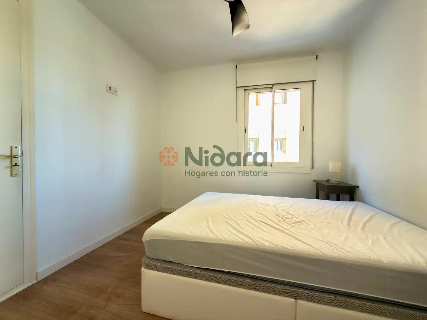 Bedroom of Flat for sale in Barcelona  with Air Conditioner, Heating and Parquet flooring