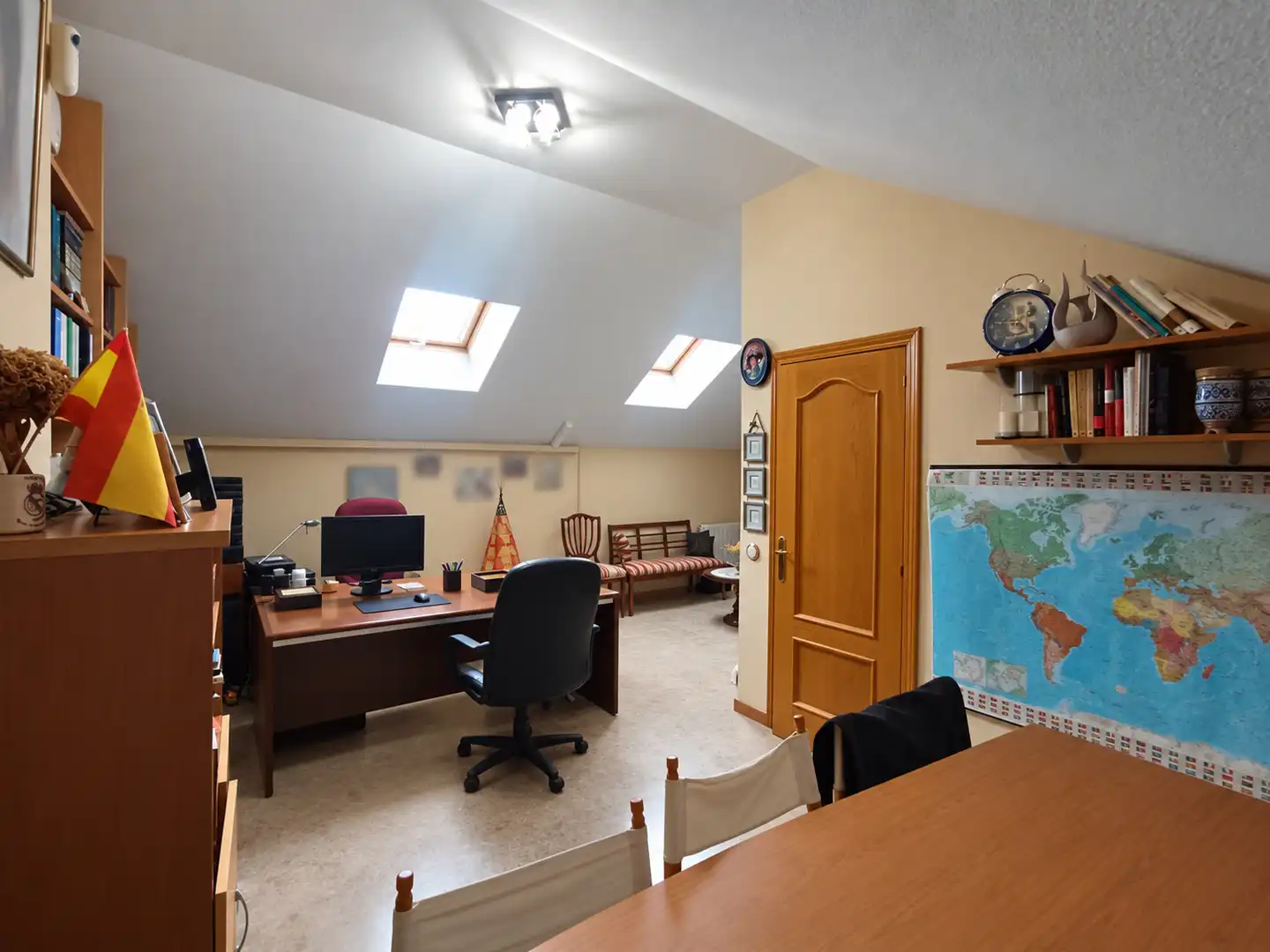 Casa adosada en venta en Valderas - Los Castillos