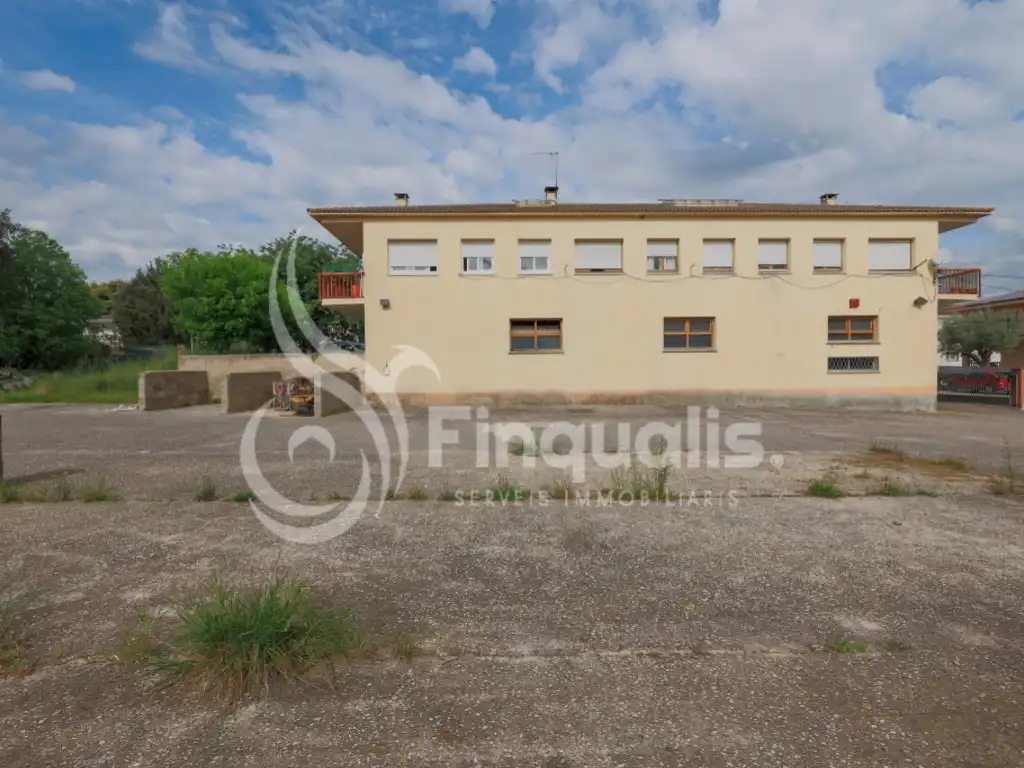 Nave industrial en venta en Calle Josep M Folch