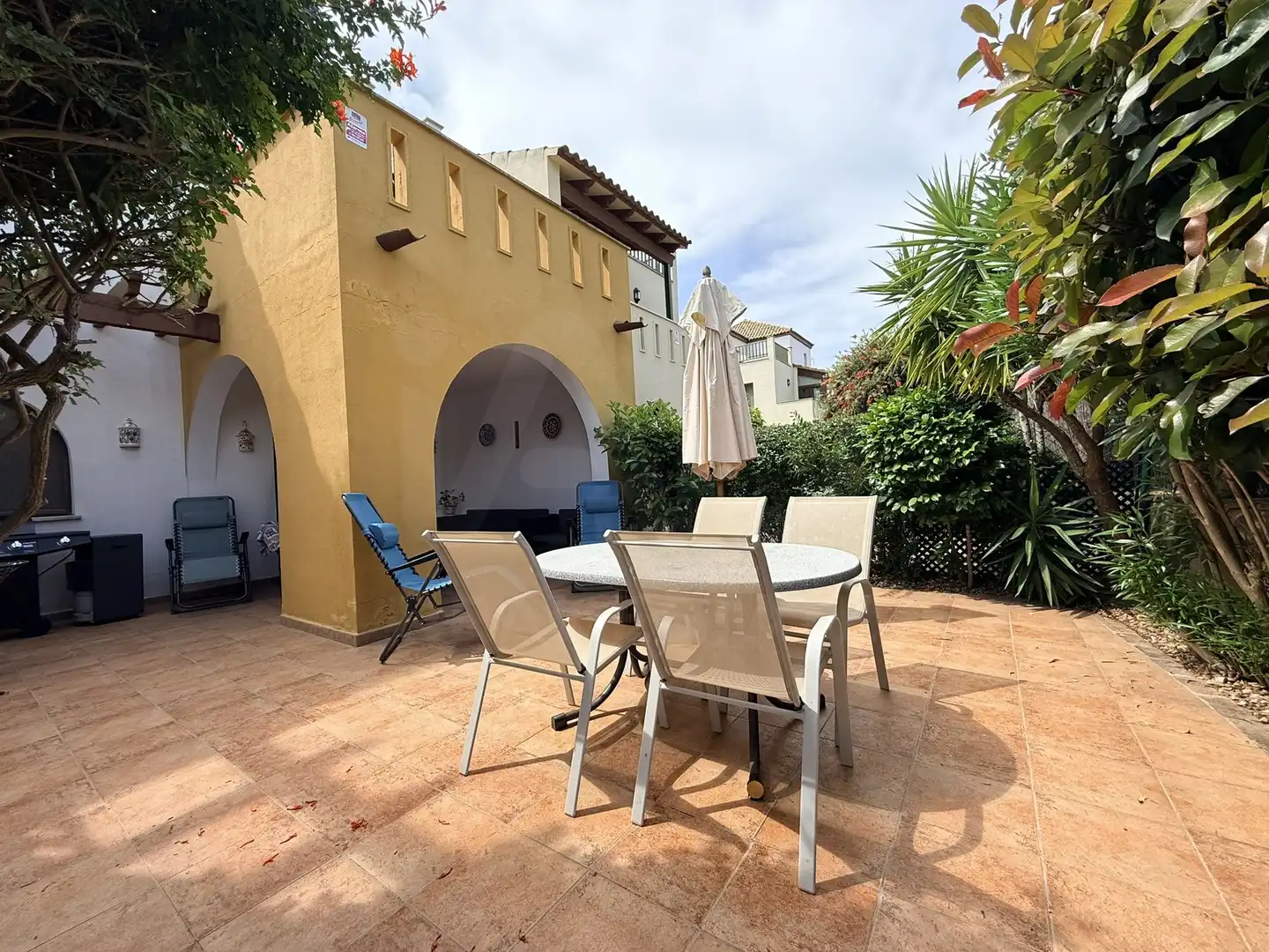 Semi-detached house with pool for sale in Costa Esuri, imagen 17