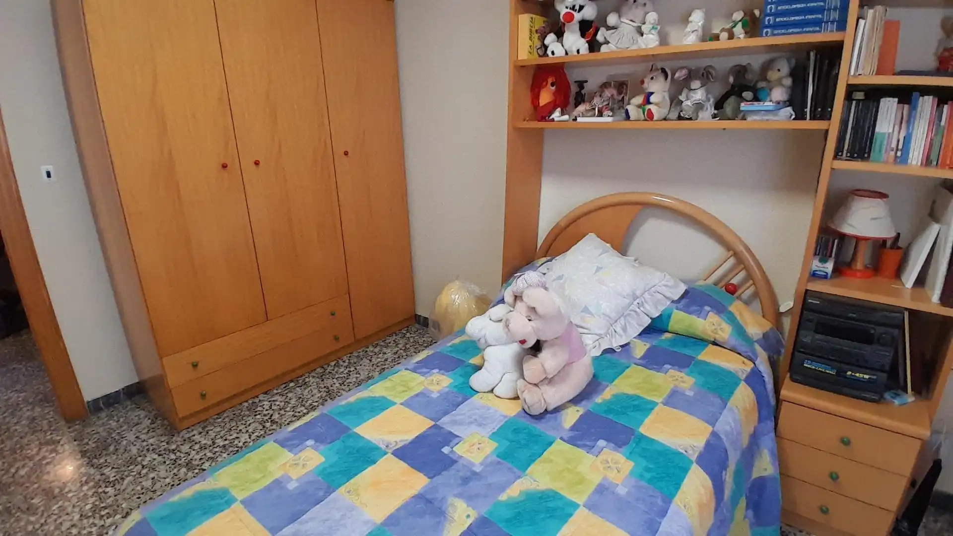 Dormitori de Pis en venda en Yecla amb Calefacció, Traster i Moblat