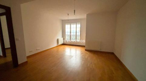 Photo 3 of Flat for sale in Avda. de la Rioja, Uruñuela, La Rioja