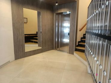 Piso con balcón en venta en Calle Cabrales 132