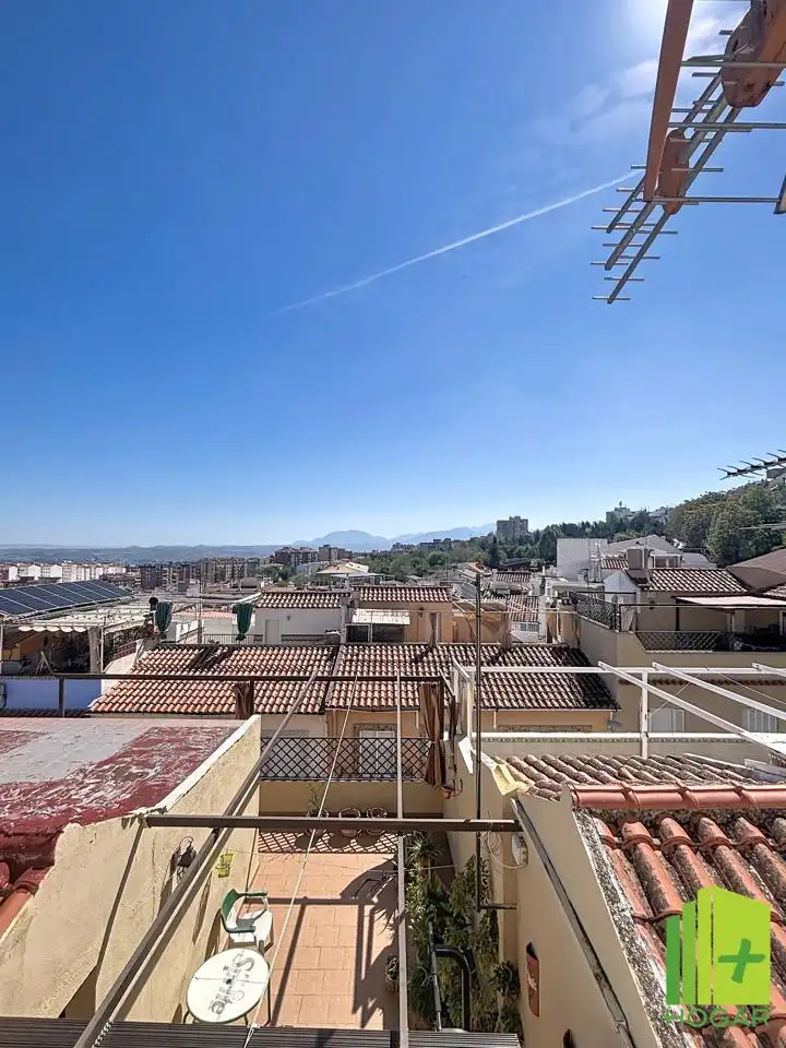 Casa adosada en venda a Santa Isabel