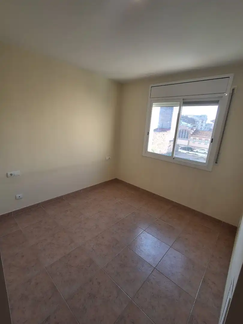 Dormitori de Casa adosada en venda en Tortosa amb Aire condicionat, Calefacció i Jardí privat
