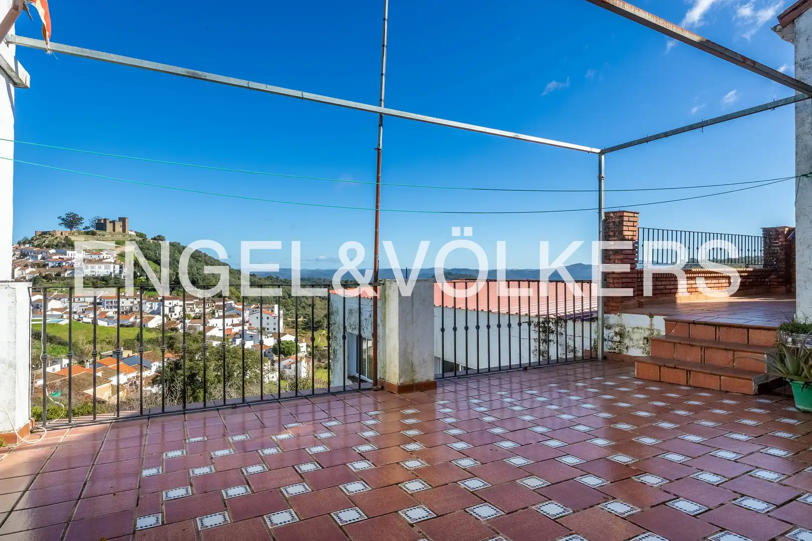 Terrassa de Casa o xalet en venda en Cortegana amb Calefacció, Jardí privat i Terrassa