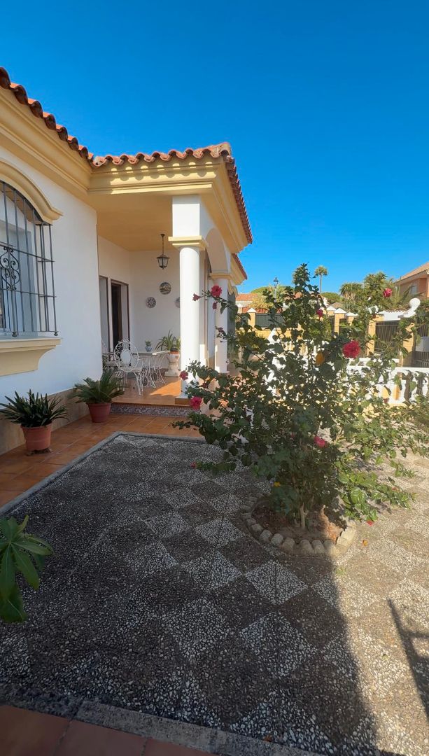 Garden of House or chalet for sale in El Puerto de Santa María  with Air Conditioner, Private garden and Storage room