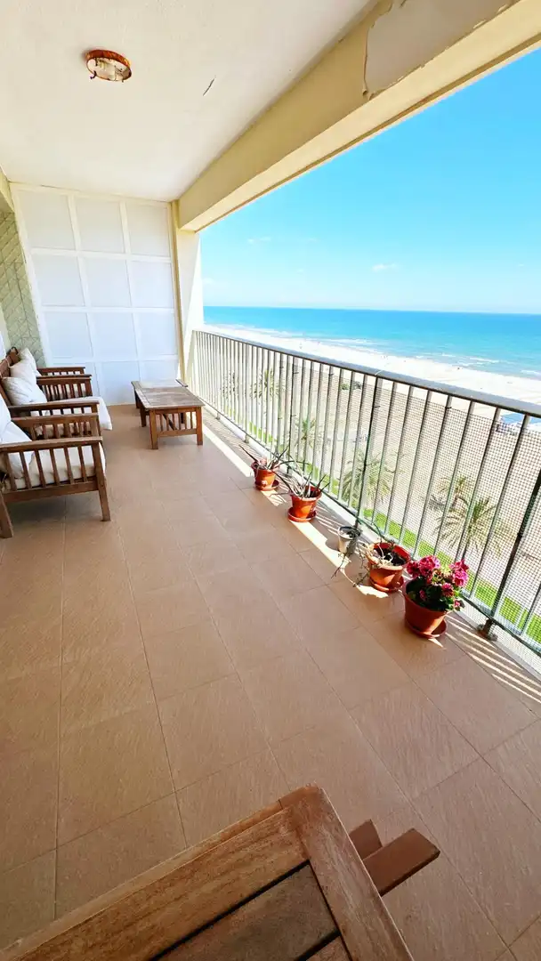 Terraza de Apartamento en venta en Gandia con Amueblado, Balcón y Piscina comunitaria