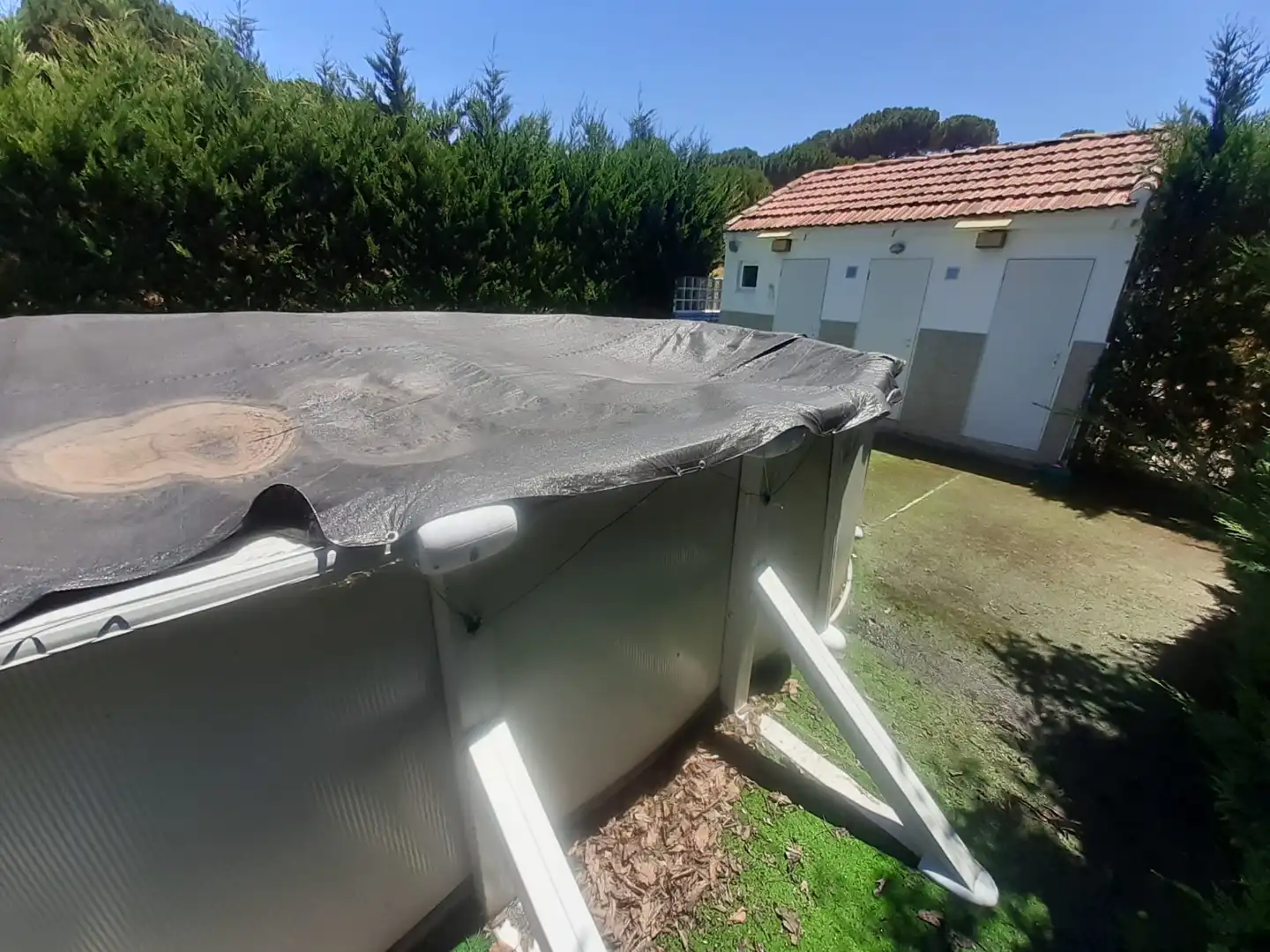 Piscina de Terreno en venta en La Hiniesta 