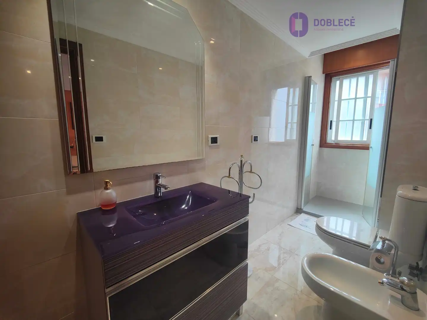 Baño de Casa adosada en venta en Nigrán con Calefacción, Jardín privado y Parquet
