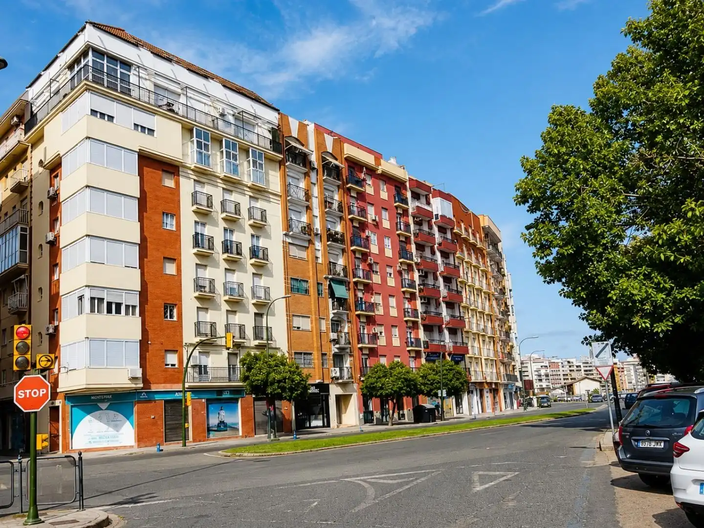 Vista exterior de Pis en venda en  Huelva Capital amb Aire condicionat i Balcó