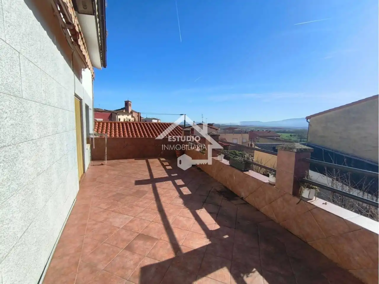 Terraza de Casa o chalet en venta en Torrecilla Sobre Alesanco con Jardín privado, Terraza y Amueblado