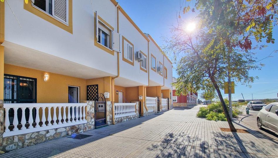 Photo 1 of Single-family semi-detached for sale in Carretera de Corte de Peleas, Carretera de Sevilla - Los Montitos, Badajoz