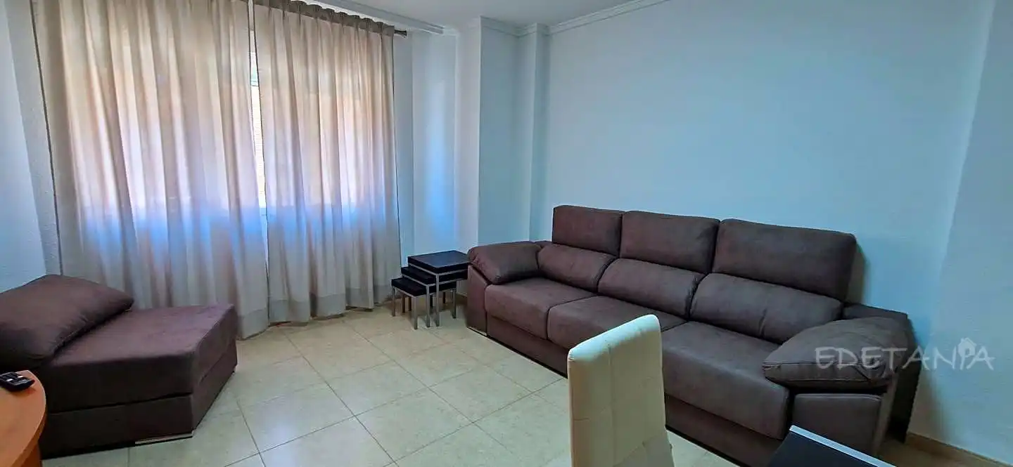 Room in Moncada, Valencia