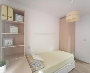 Bedroom of Flat to rent in  Granada Capital  with Air Conditioner and Balcony