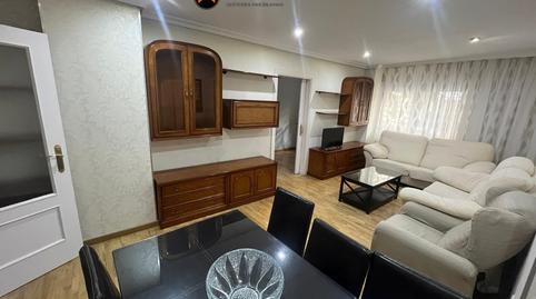 Foto 2 de Piso de alquiler en Centro, Cáceres Capital